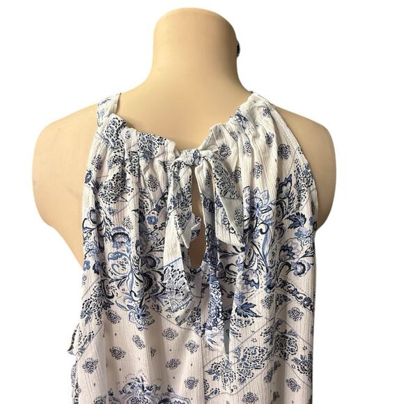 Maurices Beautiful Sleeveless Top Size 4X in Blue and White - Picture 4 of 13